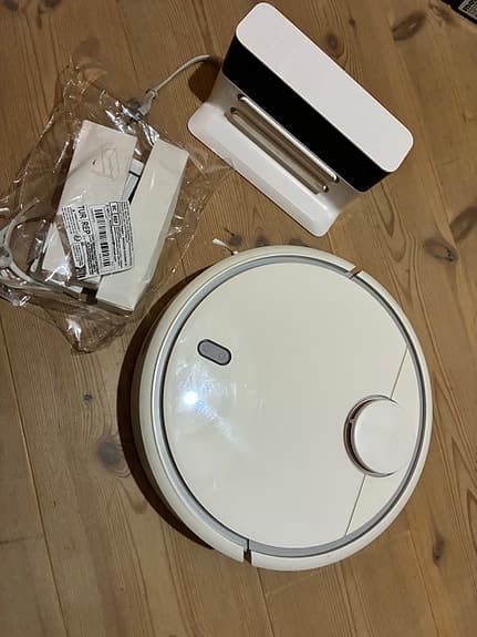 Xiaomi Mi Robot Vacuum robotdammsugare vit