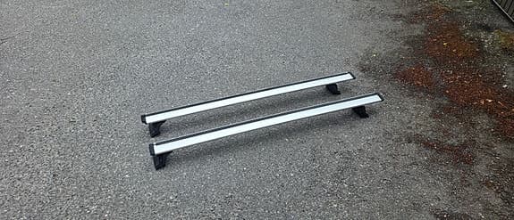 Thule takräcken / lastbågar