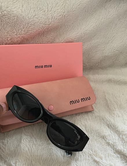 Miu Miu solglasögon