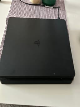Sony PlayStation 4 slim +kontroll
