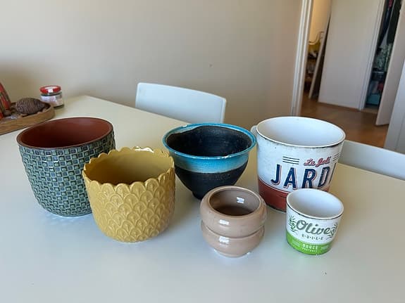 Blandade krukor i keramik - 6 st