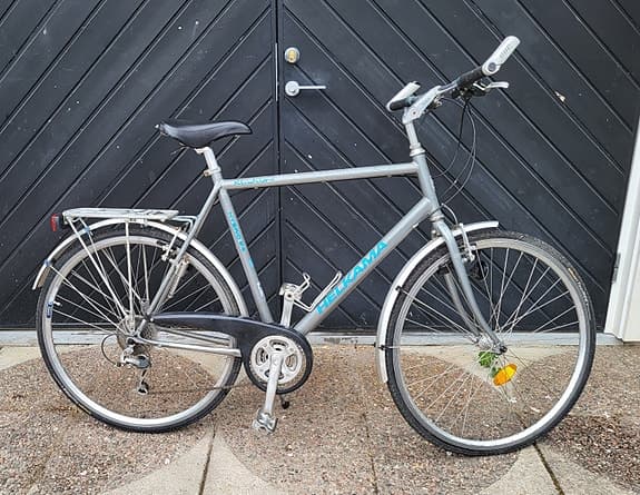 Helkama herrcykel med 24 växlar