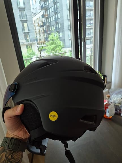 Everest Svart skid- och snowboardhjälm med visir stl L