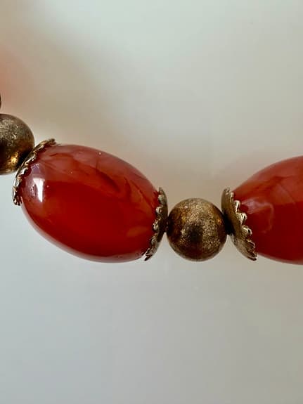 Vintage halsband med äkta karneol – stora handslipade stenar – 46 cm – 40 g