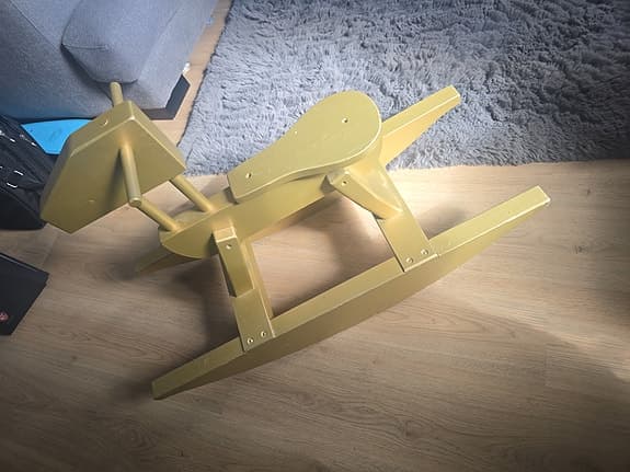Gunghäst i 100% oäkta guld för barn