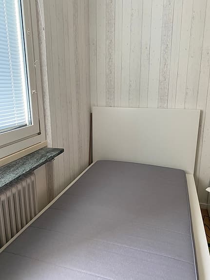 IKEA säng med resårmadrass 90x200 vit
