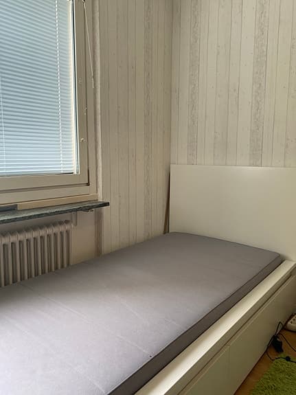 IKEA säng med resårmadrass 90x200 vit