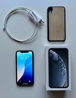 iPhone XR, 64 GB, svart