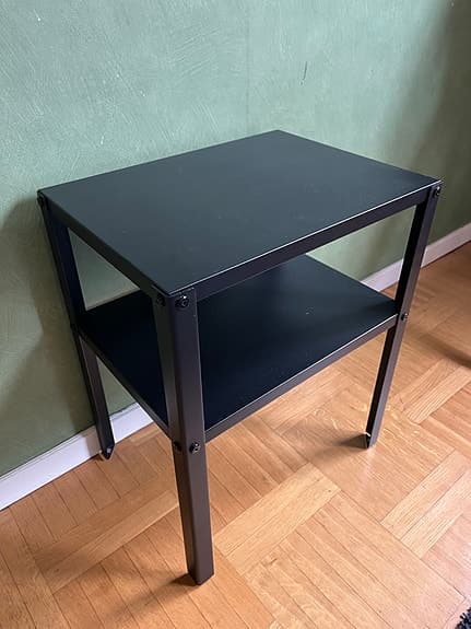 Svart nattduksbord IKEA