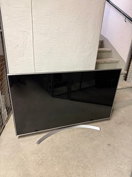 LG 55” 4K Smart TV UHD