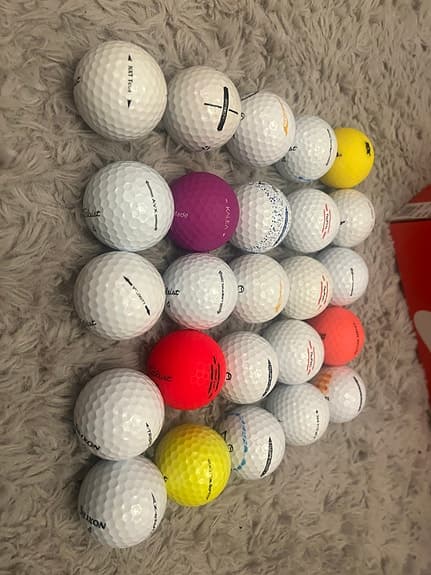 25 golfbollar olika märken som titelist Wilson calleway srixon