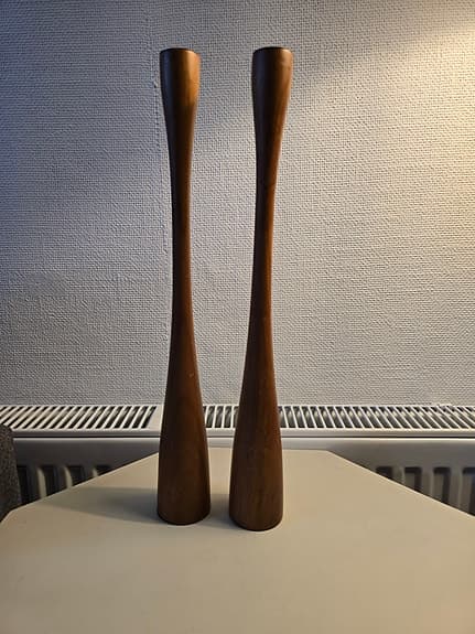 Trend interiör ljusstakar i teak.