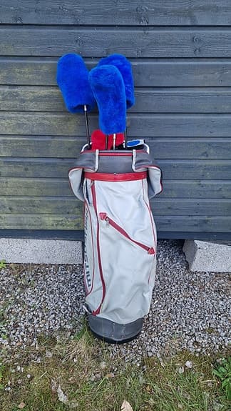 Ace golfset med bag och klubbor