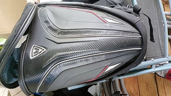 Motorcykelryggsäck vattentät, med hårt hölje