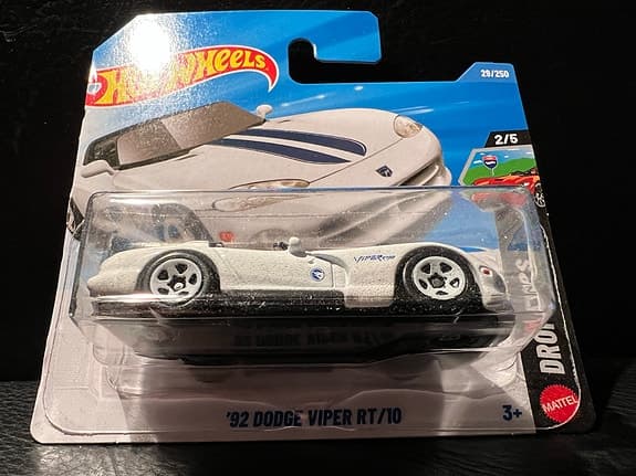 Hot Wheels ’92 Dodge Viper RT/10 Treasure Hunt