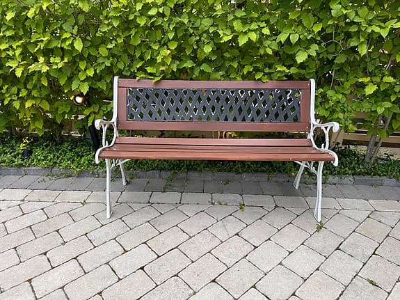 Jättefin klassisk trädgårdsbänk för barn / barnbänk