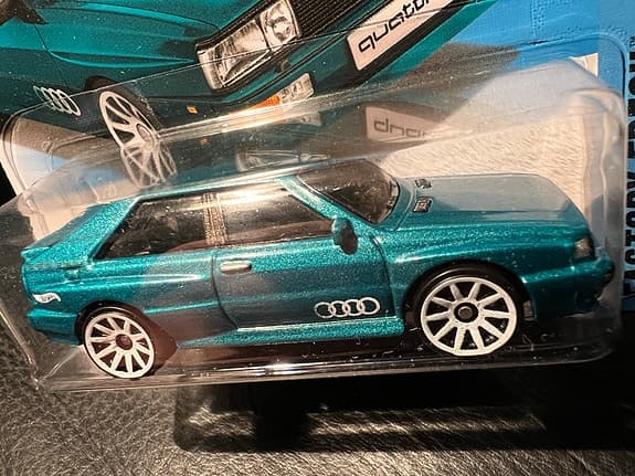 Hot Wheels ’87 Audi Quattro leksaksbil grön