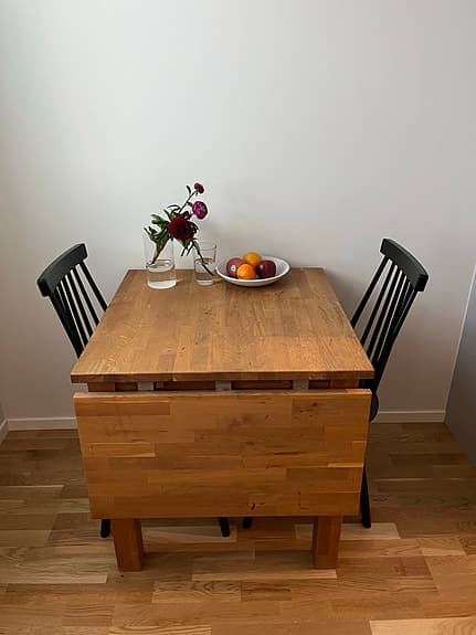 Fällbart ekbord, Ekerö Mio