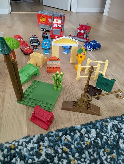 Mega Bloks Disney Cars leksaksbilar och lekset