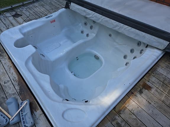 Spabad jacuzzi fyrkantig vit/grå