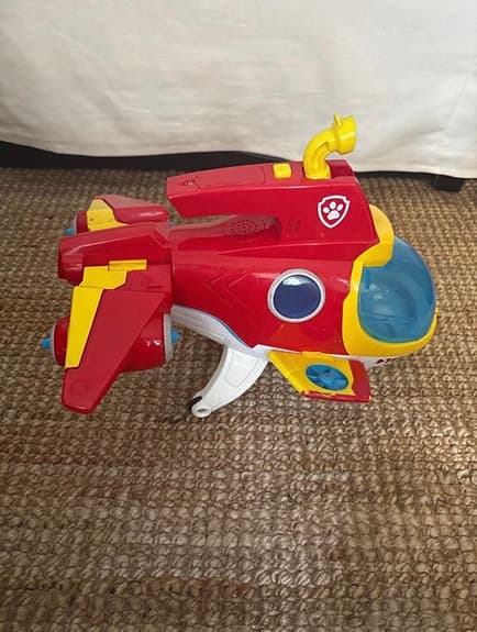 Stort Paw Patrol flygplan med många effekter