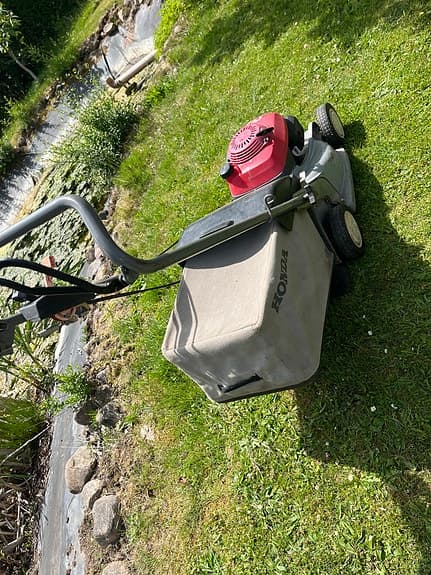 Honda HRB 476 självgående bensinklippare med uppsamlare