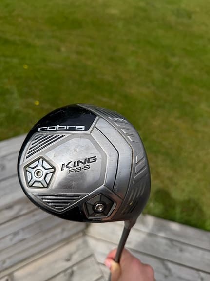 Golfset King Cobra F8, driver, hybrid, fairway, järnset, putter, vagnbag