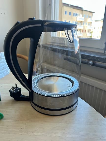 Fräsch vattenkokare i glas