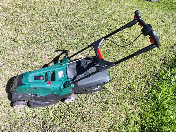Bosch gräsklippare eldriven grön 36V