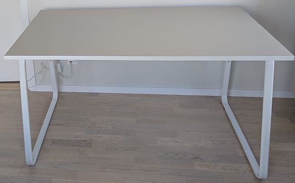 Desk 140x80 and computer chair