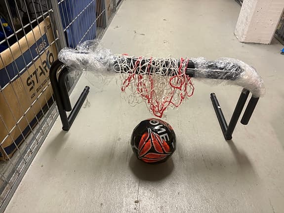 Fotbollsmål  med boll