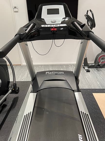 Tunturi Platinum Treadmill – gymklass