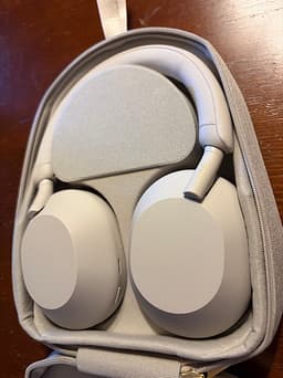 Sony WH-1000XM5 Silver i nyskick - Brusreducerande