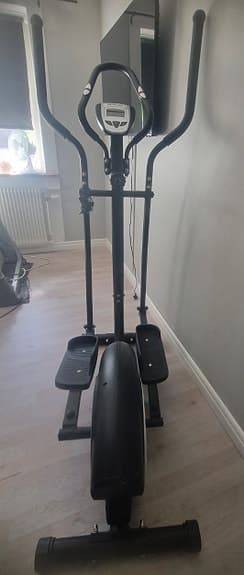 Epsilon Crosstrainer Svart Orbitrak