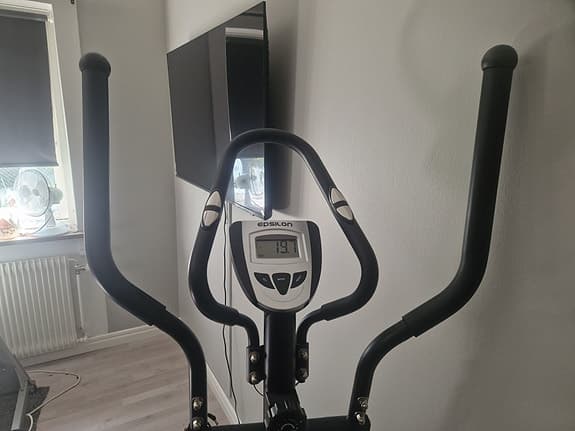Epsilon Crosstrainer Svart Orbitrak
