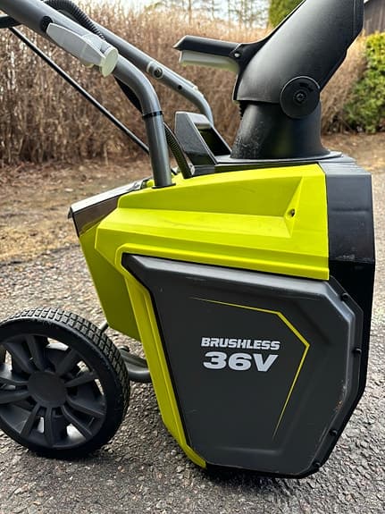 Ryobi 36V snöslunga