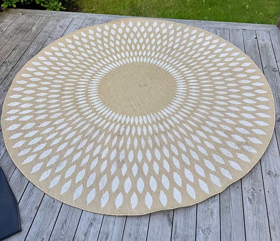 2st utomhusmattor beige/gul och vit