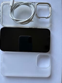 Iphone 15 pro i bra skick.