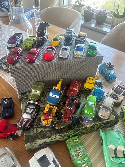 Blandade leksaksbilar / bilsamling