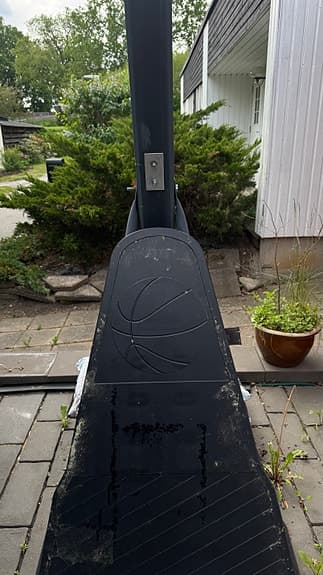 Flyttbar basketställning med korg och platta