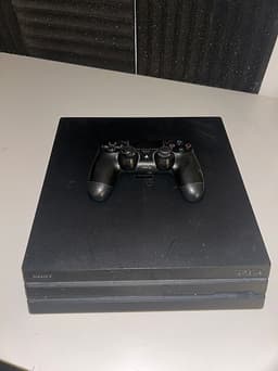 PlayStation 4 Pro 1tb