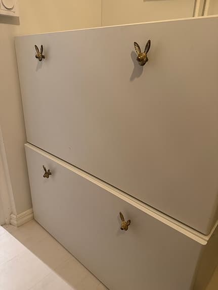 Småstad (2 st) - utdragbar låda / bänk med förvaring med knoppar & dyna