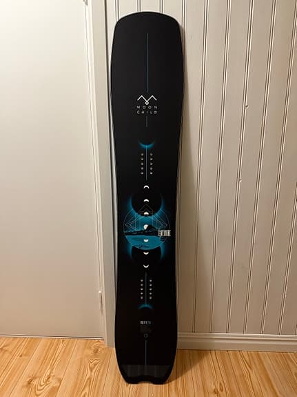 Moonchild Snowboard ”Live Wire” 158cm