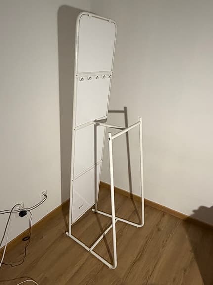 IKEA KNAPPER SPEGEL