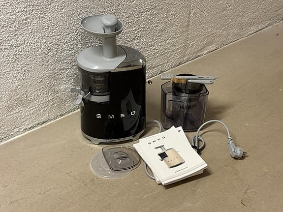 Smeg juicepress svart