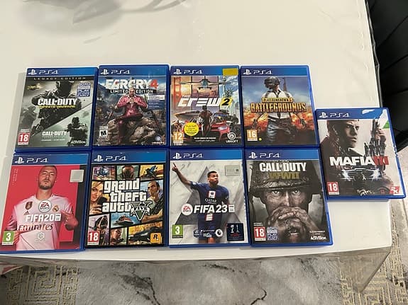 Sony PlayStation 4 konsol med spel