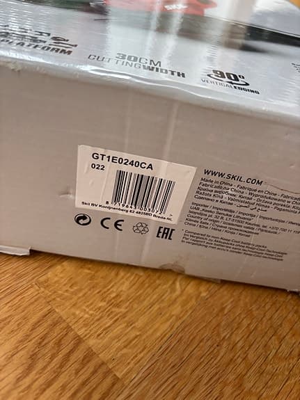 Skil GT1E0240CA grästrimmer röd