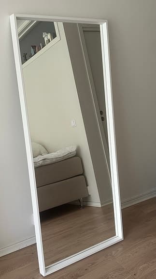 Nissedal IKEA spegel helkropp vit
