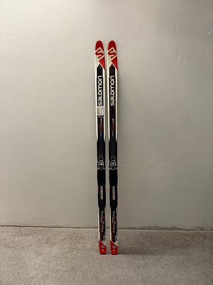 Skidor - Alomon Team Racing Grip 131