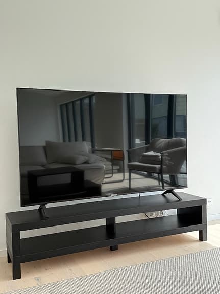 TV-bänk & Soffbord säljes – Visningsexemplar i nyskick